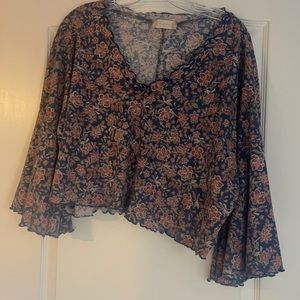 Altard state women’s long sleeve floral crop top